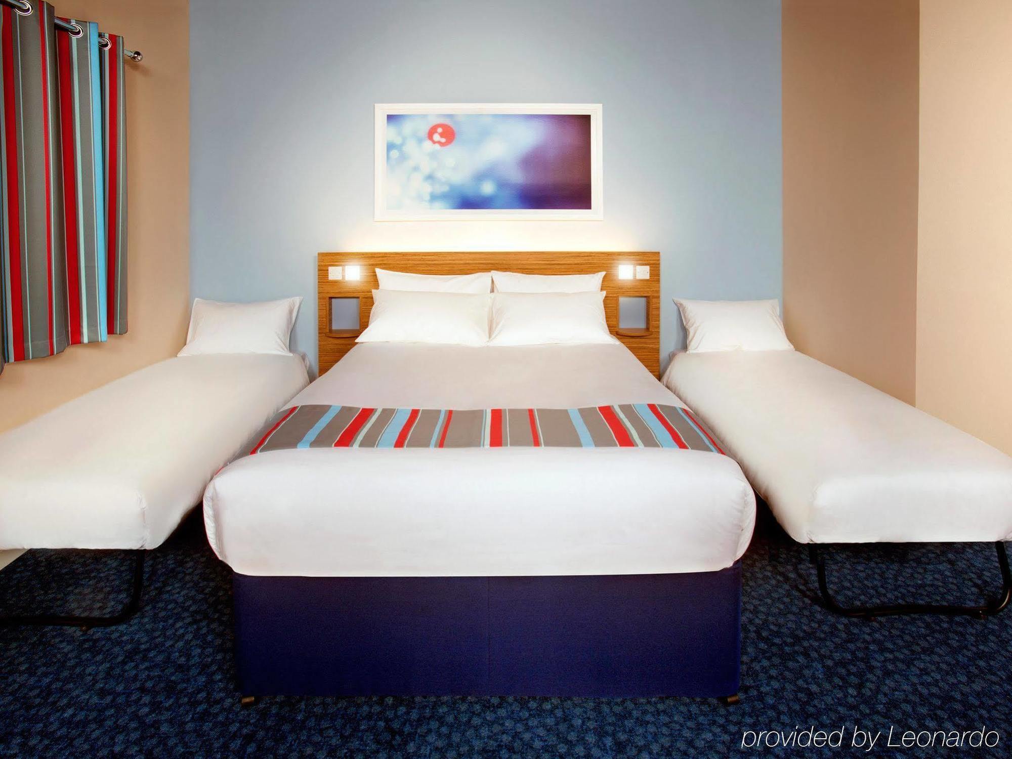 แทรเวลลอดจ์ เชฟฟิลด์ เซ็นทรัล Hotel ภายนอก รูปภาพ